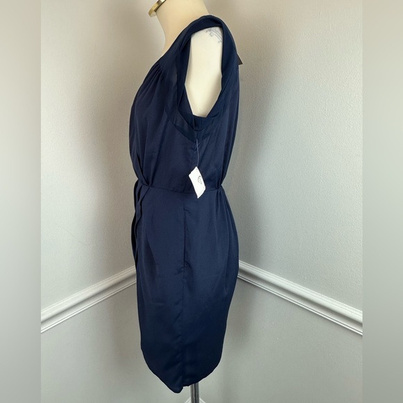 PLASTIC ISLAND Navy Lightweight Dress NWT | Size Small (2/4) - Picture 6 of 12